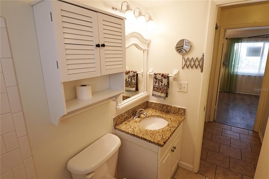 待售: $85,000 (1 贝兹, 1 浴室, 576 平方英尺)