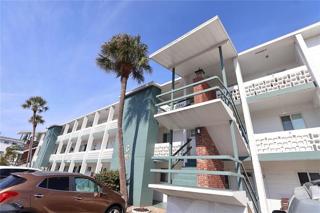 待售: $85,000 (1 贝兹, 1 浴室, 576 平方英尺)