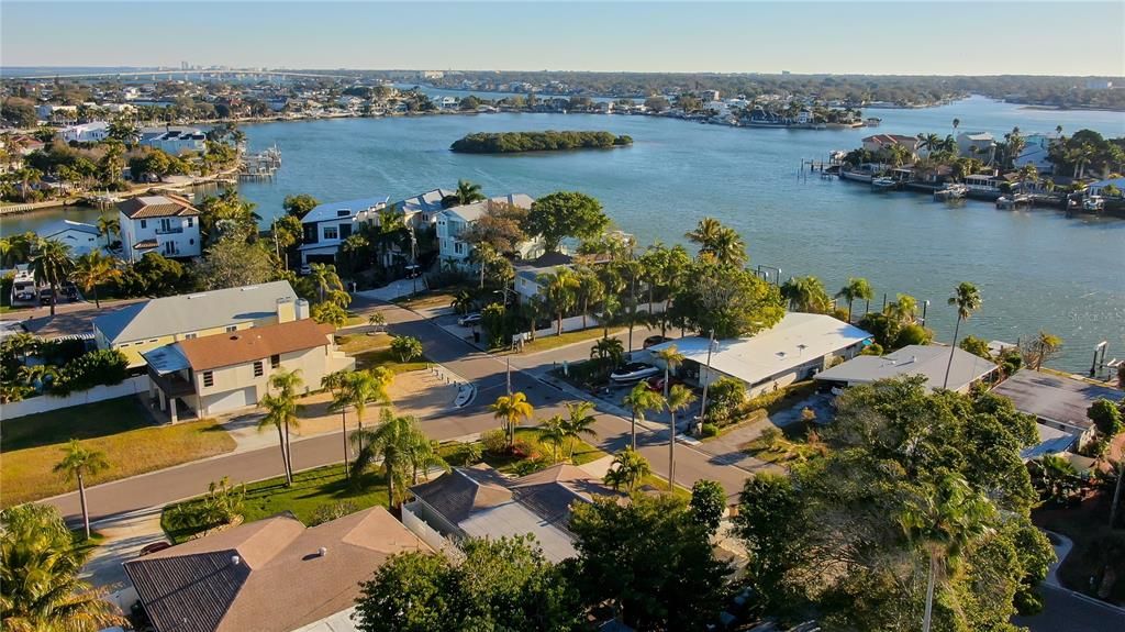 For Rent: $4,450 (3 beds, 3 baths, 1802 Square Feet)