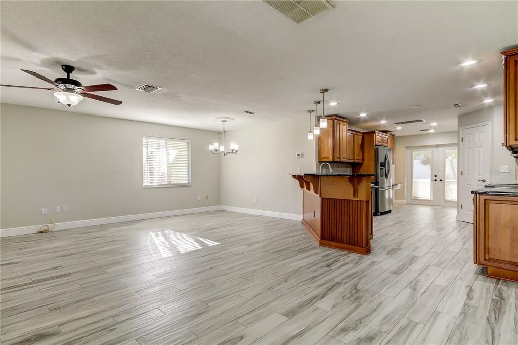 For Rent: $4,450 (3 beds, 3 baths, 1802 Square Feet)