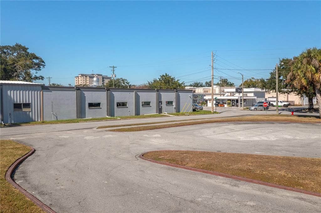 For Sale: $599,000 (0 beds, 0 baths, 2092 Square Feet)