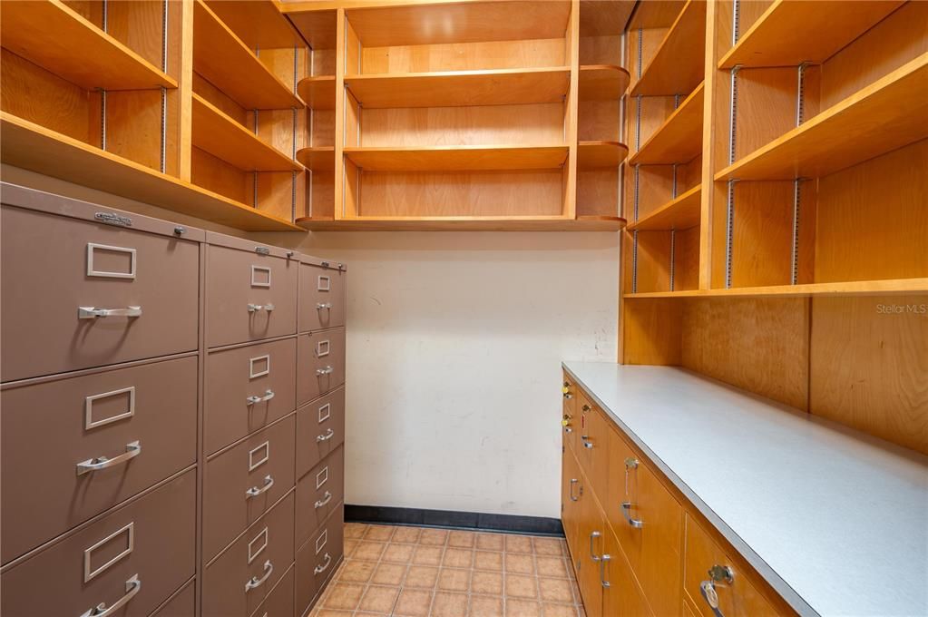 For Sale: $599,000 (0 beds, 0 baths, 2092 Square Feet)