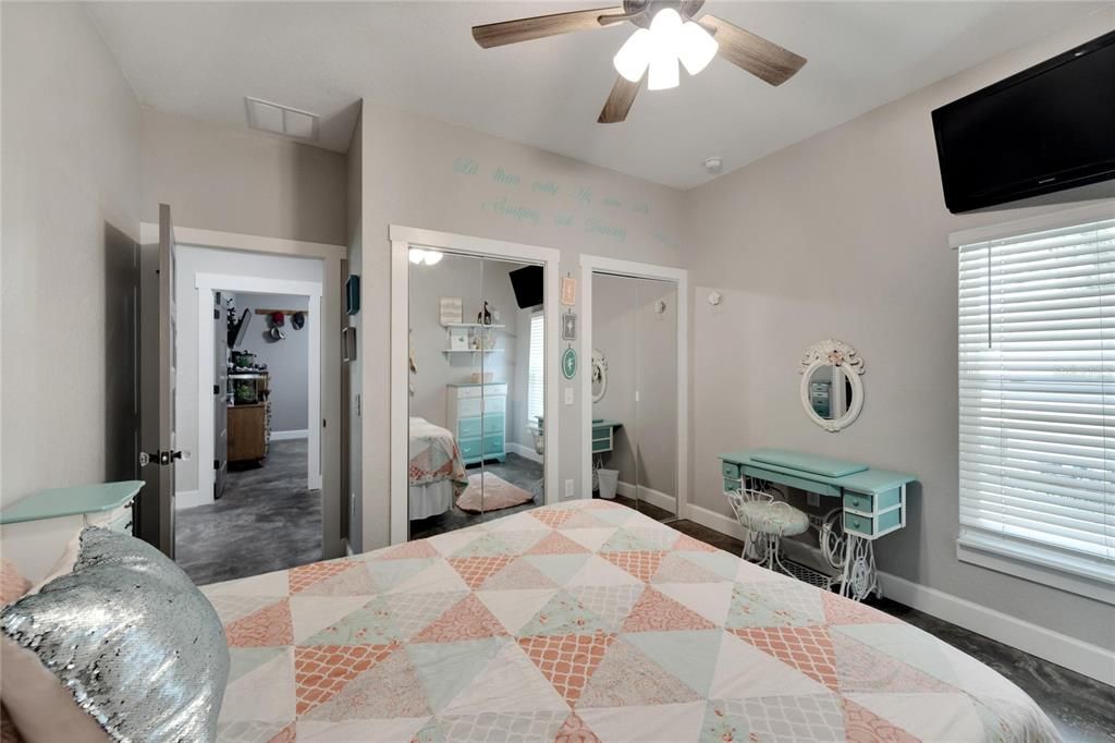 En Venta: $650,000 (6 camas, 3 baños, 3226 Pies cuadrados)