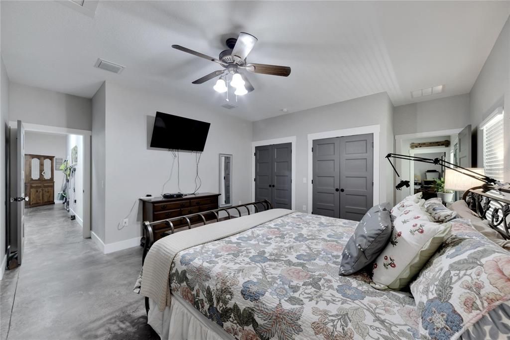 En Venta: $650,000 (6 camas, 3 baños, 3226 Pies cuadrados)