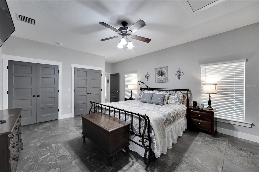 En Venta: $650,000 (6 camas, 3 baños, 3226 Pies cuadrados)