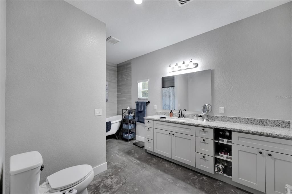 En Venta: $650,000 (6 camas, 3 baños, 3226 Pies cuadrados)