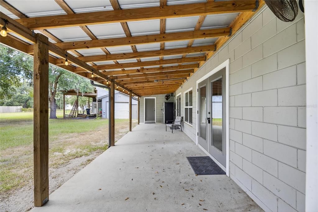 En Venta: $650,000 (6 camas, 3 baños, 3226 Pies cuadrados)