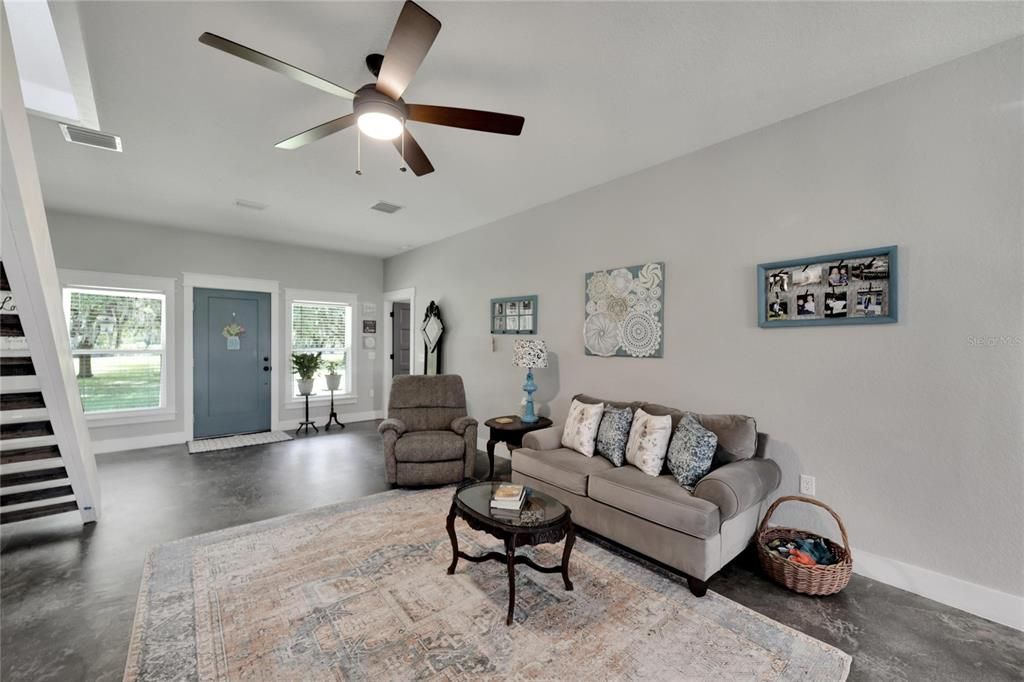 En Venta: $650,000 (6 camas, 3 baños, 3226 Pies cuadrados)