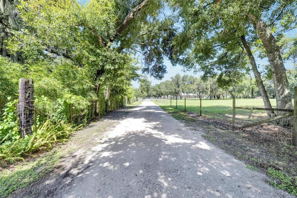 En Venta: $650,000 (6 camas, 3 baños, 3226 Pies cuadrados)