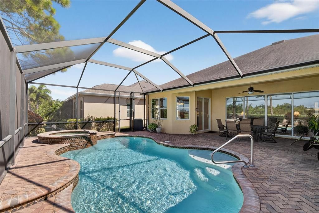 На продажу: $589,000 (2 спален, 2 ванн, 2348 Квадратных фут)