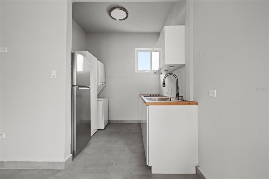 В аренду: $2,000 (1 спален, 1 ванн, 600 Квадратных фут)