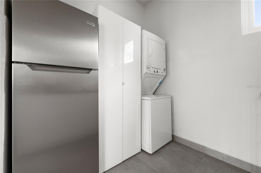 В аренду: $2,000 (1 спален, 1 ванн, 600 Квадратных фут)