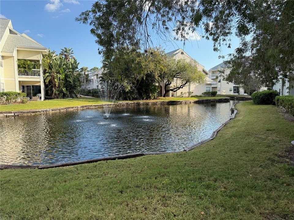 待售: $147,000 (1 贝兹, 1 浴室, 570 平方英尺)