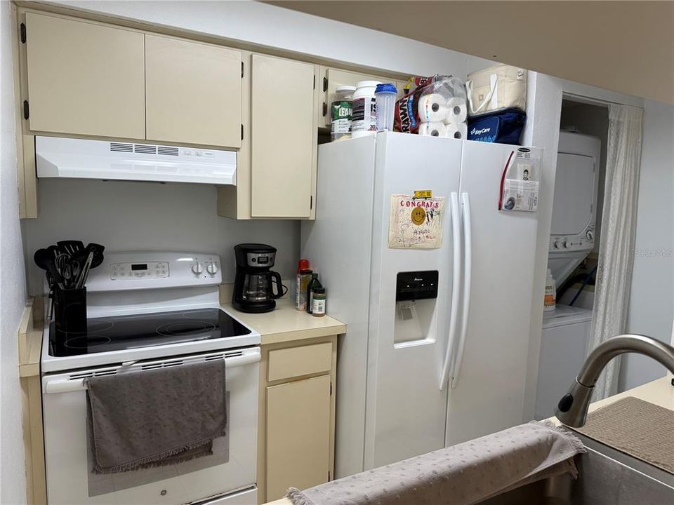 待售: $147,000 (1 贝兹, 1 浴室, 570 平方英尺)