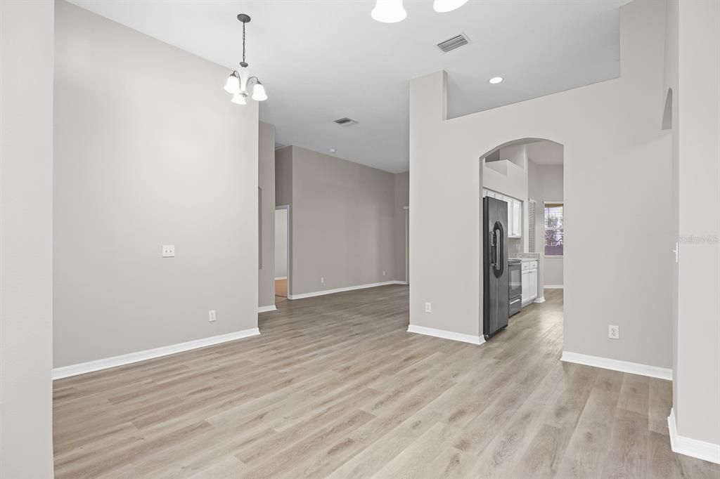 For Rent: $2,700 (4 beds, 3 baths, 2189 Square Feet)