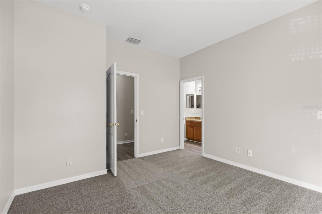 For Rent: $2,700 (4 beds, 3 baths, 2189 Square Feet)