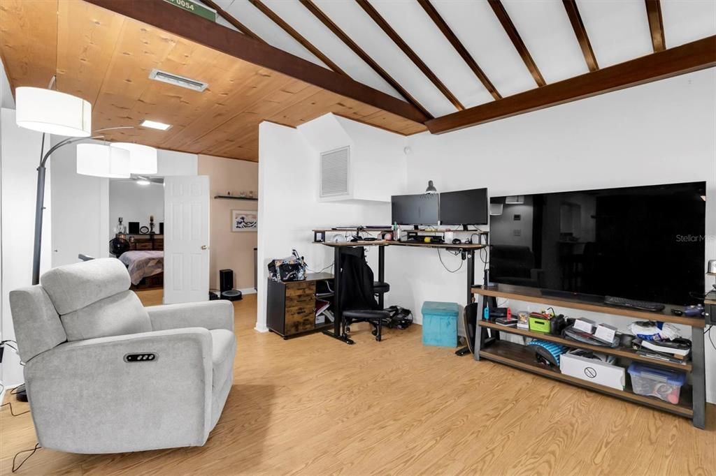 For Sale: $415,000 (3 beds, 2 baths, 1744 Square Feet)