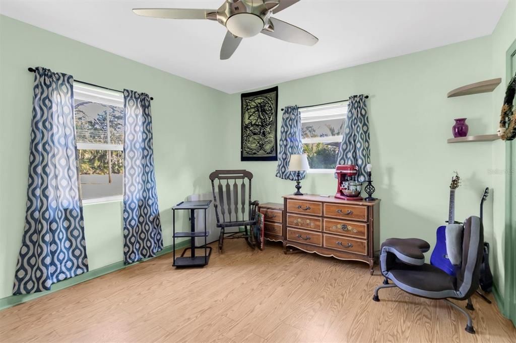 For Sale: $415,000 (3 beds, 2 baths, 1744 Square Feet)