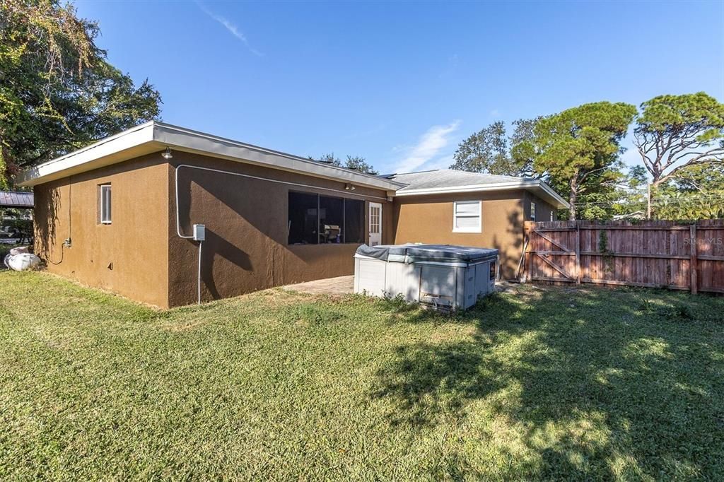 For Sale: $415,000 (3 beds, 2 baths, 1744 Square Feet)