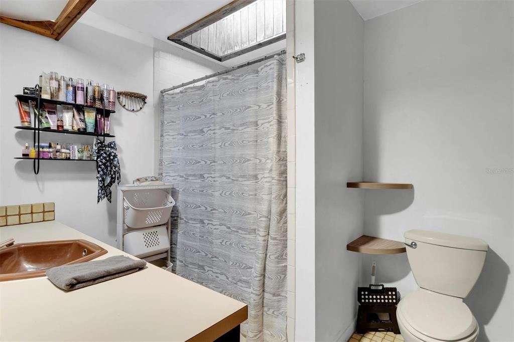 For Sale: $415,000 (3 beds, 2 baths, 1744 Square Feet)