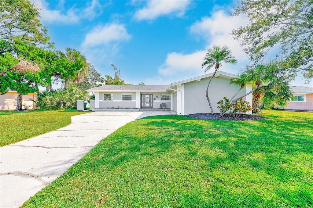 En Venta: $574,900 (3 camas, 2 baños, 1600 Pies cuadrados)