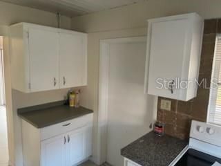 合同活跃: $356,000 (3 贝兹, 2 浴室, 1682 平方英尺)