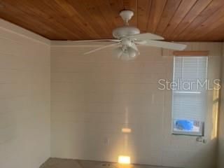 合同活跃: $356,000 (3 贝兹, 2 浴室, 1682 平方英尺)