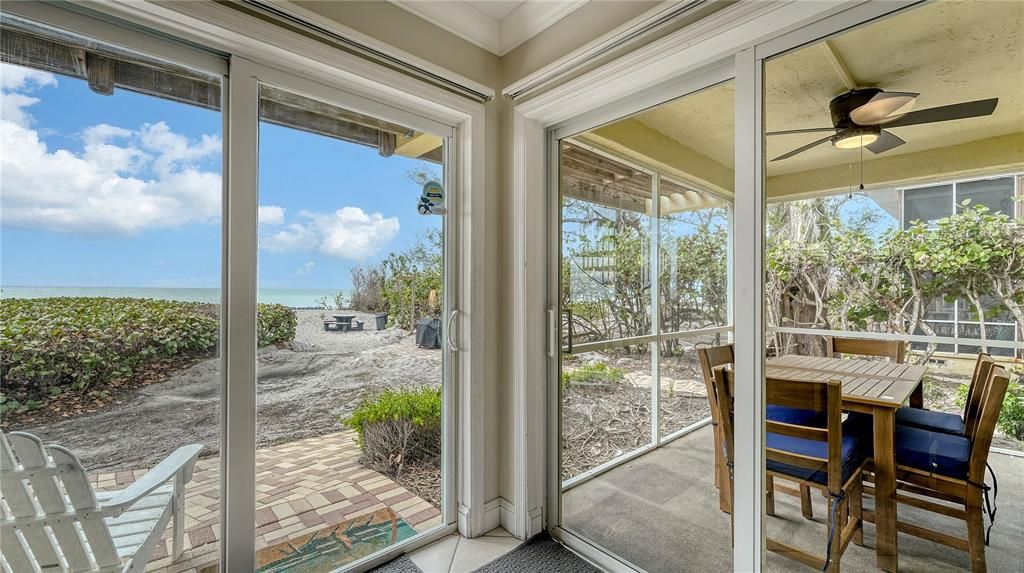 For Sale: $995,000 (2 beds, 2 baths, 1028 Square Feet)