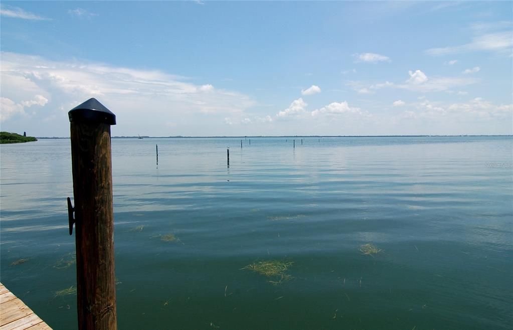 Под контрактом: $995,000 (2 спален, 2 ванн, 1028 Квадратных фут)