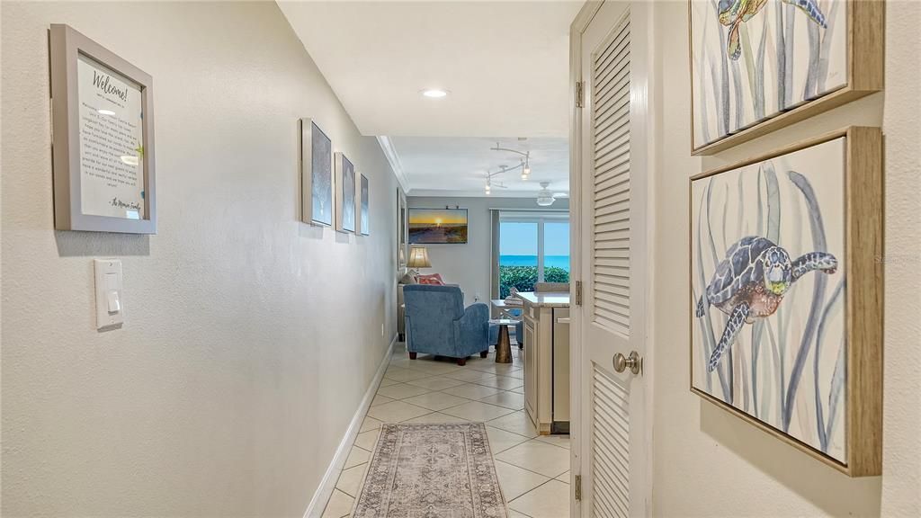 For Sale: $995,000 (2 beds, 2 baths, 1028 Square Feet)