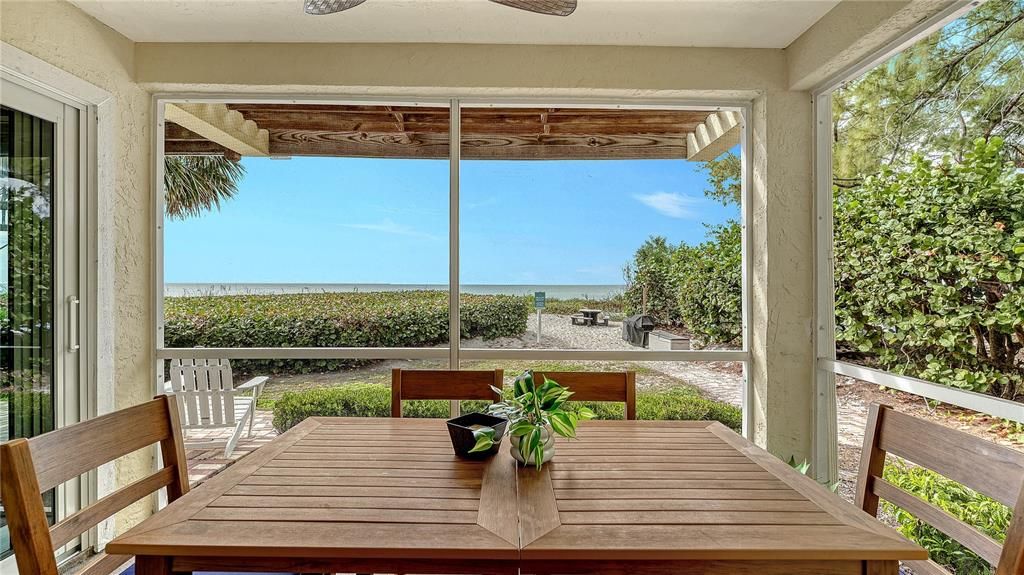 For Sale: $995,000 (2 beds, 2 baths, 1028 Square Feet)