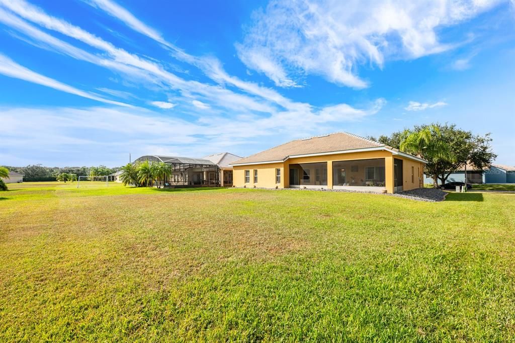 For Sale: $375,000 (3 beds, 2 baths, 2011 Square Feet)