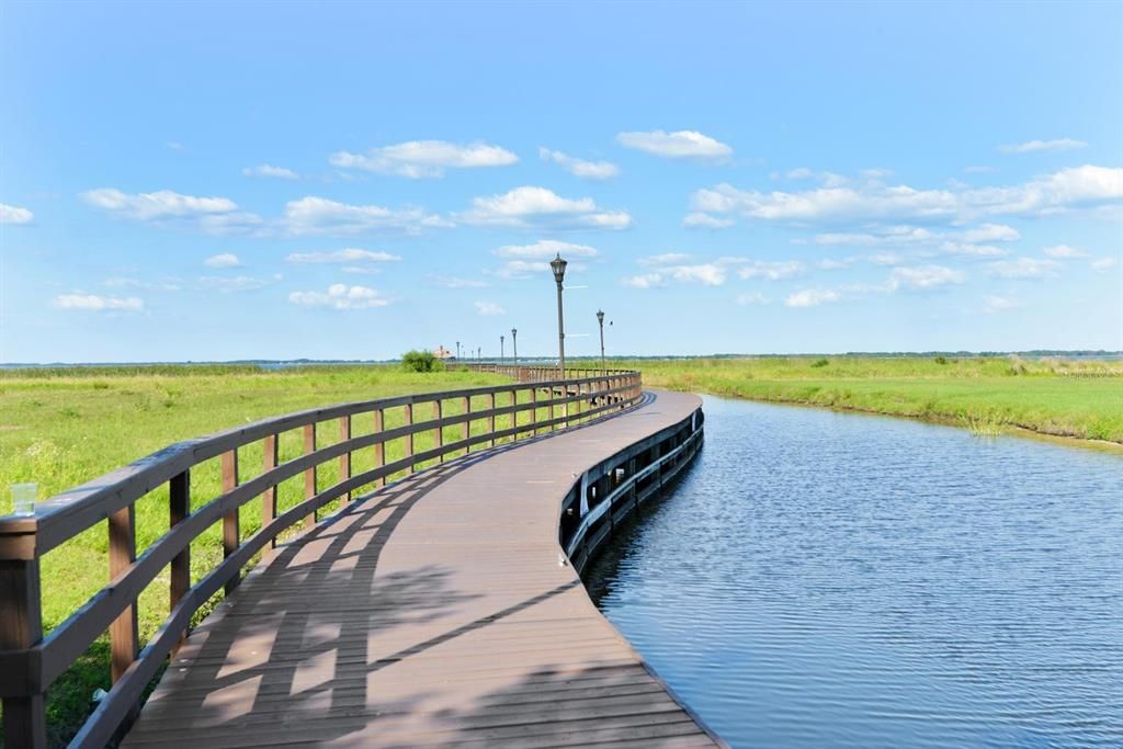 For Sale: $375,000 (3 beds, 2 baths, 2011 Square Feet)