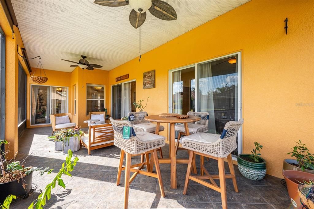 For Sale: $375,000 (3 beds, 2 baths, 2011 Square Feet)