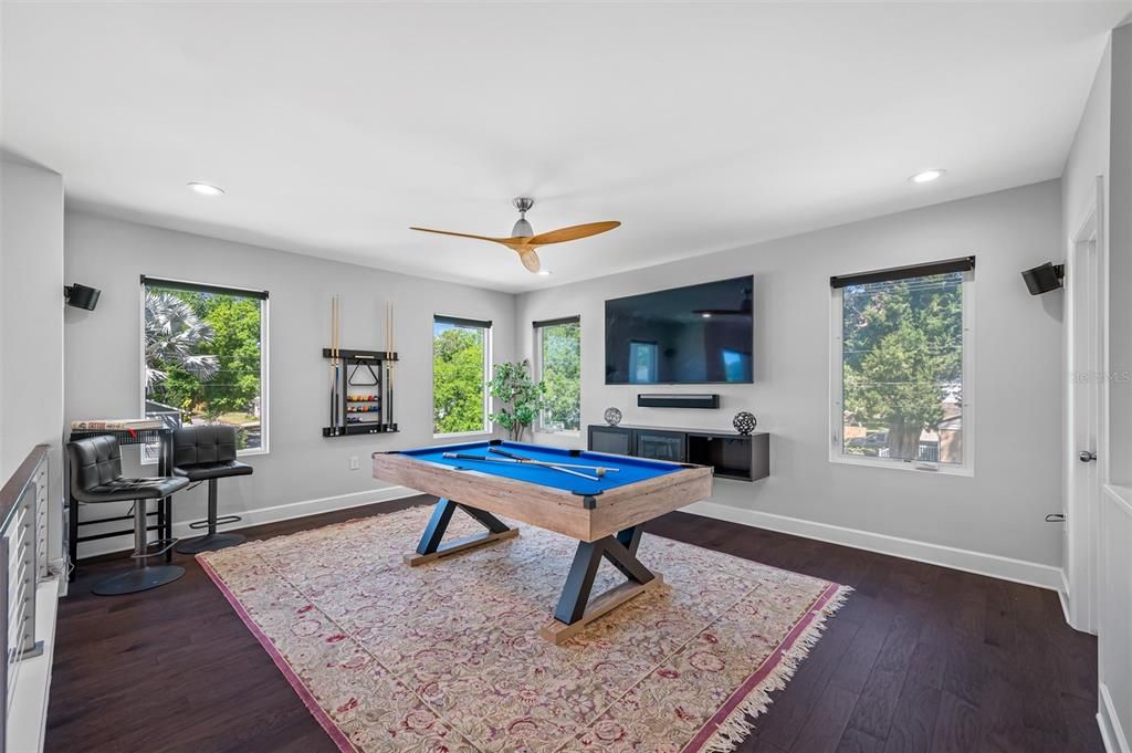 For Rent: $12,000 (4 beds, 3 baths, 3277 Square Feet)