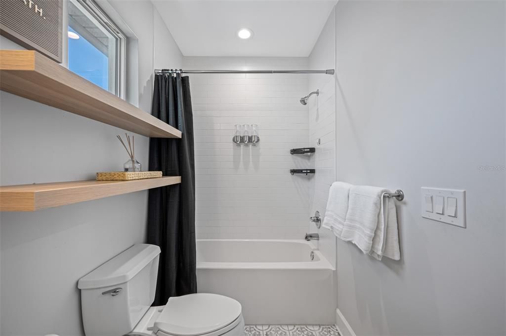 For Rent: $12,000 (4 beds, 3 baths, 3277 Square Feet)