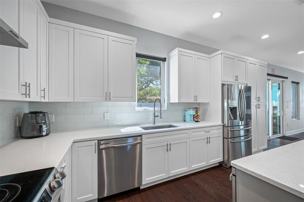 For Rent: $12,000 (4 beds, 3 baths, 3277 Square Feet)