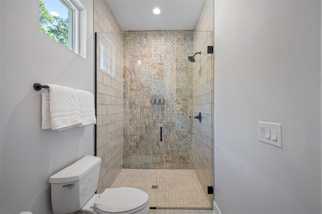 For Rent: $12,000 (4 beds, 3 baths, 3277 Square Feet)