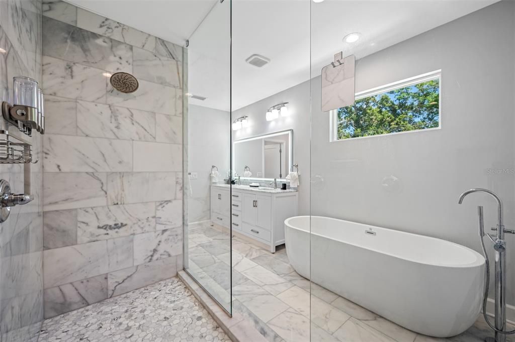 For Rent: $12,000 (4 beds, 3 baths, 3277 Square Feet)