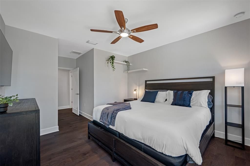 For Rent: $12,000 (4 beds, 3 baths, 3277 Square Feet)