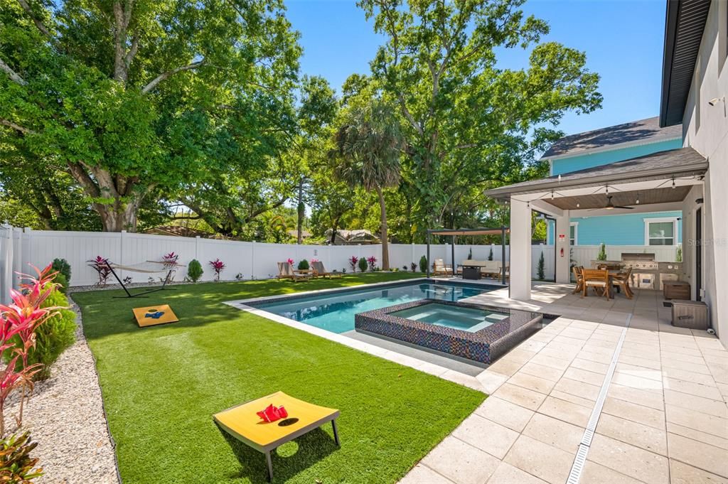 For Rent: $12,000 (4 beds, 3 baths, 3277 Square Feet)