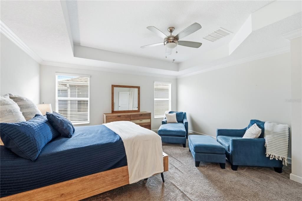 Active With Contract: $515,000 (5 beds, 3 baths, 2638 Square Feet)