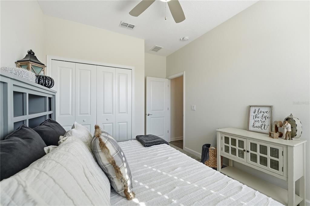 Active With Contract: $515,000 (5 beds, 3 baths, 2638 Square Feet)