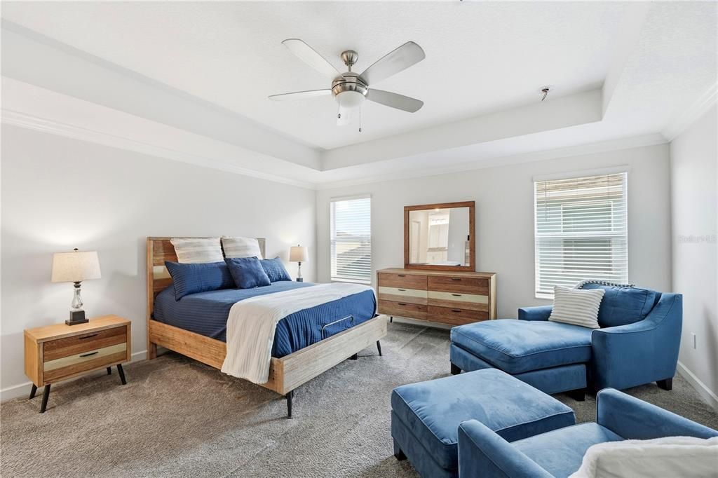 Active With Contract: $515,000 (5 beds, 3 baths, 2638 Square Feet)