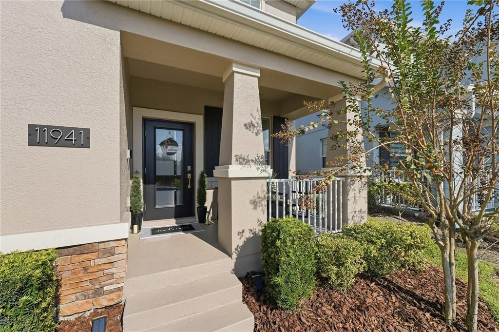 Active With Contract: $515,000 (5 beds, 3 baths, 2638 Square Feet)