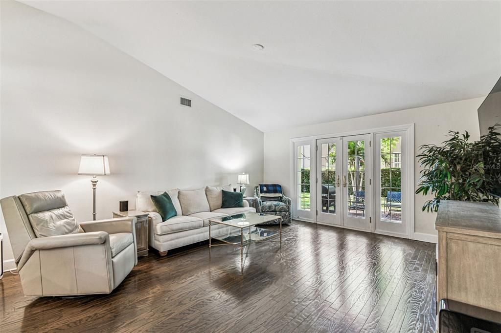 В аренду: $6,900 (4 спален, 2 ванн, 2336 Квадратных фут)