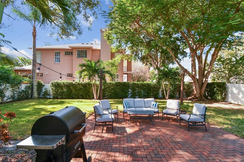 В аренду: $6,900 (4 спален, 2 ванн, 2336 Квадратных фут)