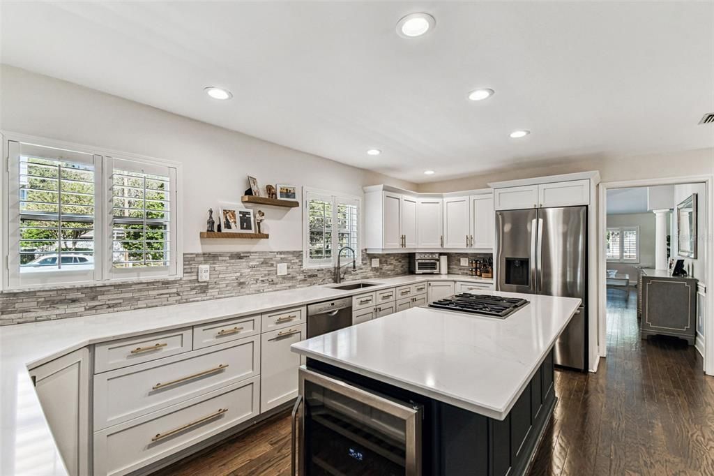 В аренду: $6,900 (4 спален, 2 ванн, 2336 Квадратных фут)