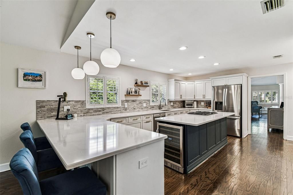 В аренду: $6,900 (4 спален, 2 ванн, 2336 Квадратных фут)