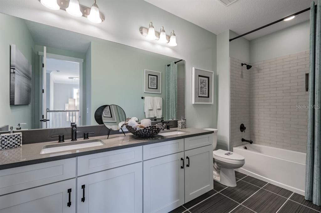 待售: $898,447 (5 贝兹, 4 浴室, 3651 平方英尺)